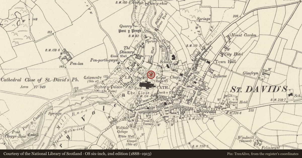 Ordnance Survey six-inch map, 2nd edition (1888–1913) covering the location of Cloister Hall, St. David's and the Cathedral Close, Pembrokeshire, with a pin at the register's coordinates