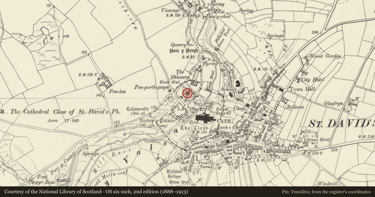 Ordnance Survey six-inch map, 2nd edition (1888–1913) covering the location of Brecon House, St. David's and the Cathedral Close, Pembrokeshire, with a pin at the register's coordinates