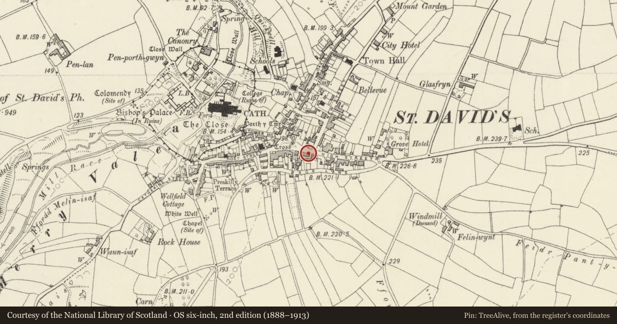 Ordnance Survey six-inch map, 2nd edition (1888–1913) covering the location of 8 High Street, St. David's and the Cathedral Close, Pembrokeshire, with a pin at the register's coordinates