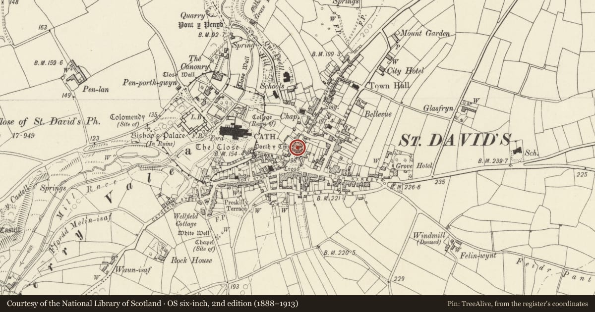 Ordnance Survey six-inch map, 2nd edition (1888–1913) covering the location of 10 Nun Street, St. David's and the Cathedral Close, Pembrokeshire, with a pin at the register's coordinates