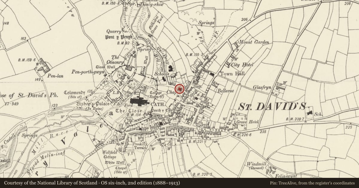 Ordnance Survey six-inch map, 2nd edition (1888–1913) covering the location of Ebenezer Congregational Chapel, St. David's and the Cathedral Close, Pembrokeshire, with a pin at the register's coordinates