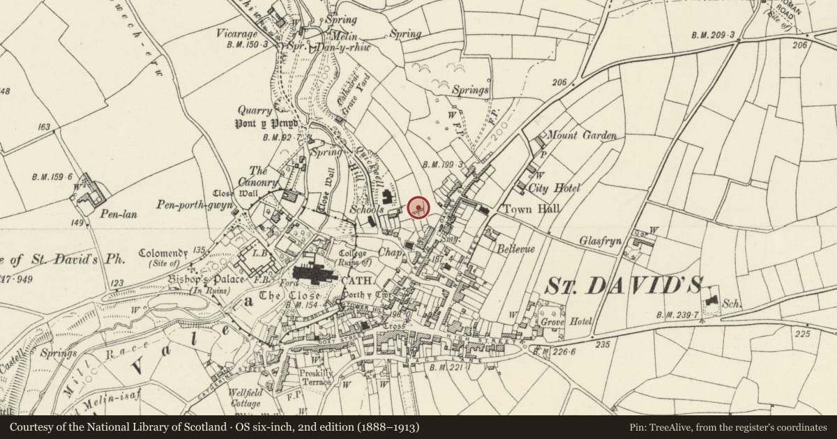 Ordnance Survey six-inch map, 2nd edition (1888–1913) covering the location of The Round House, St. David's and the Cathedral Close, Pembrokeshire, with a pin at the register's coordinates