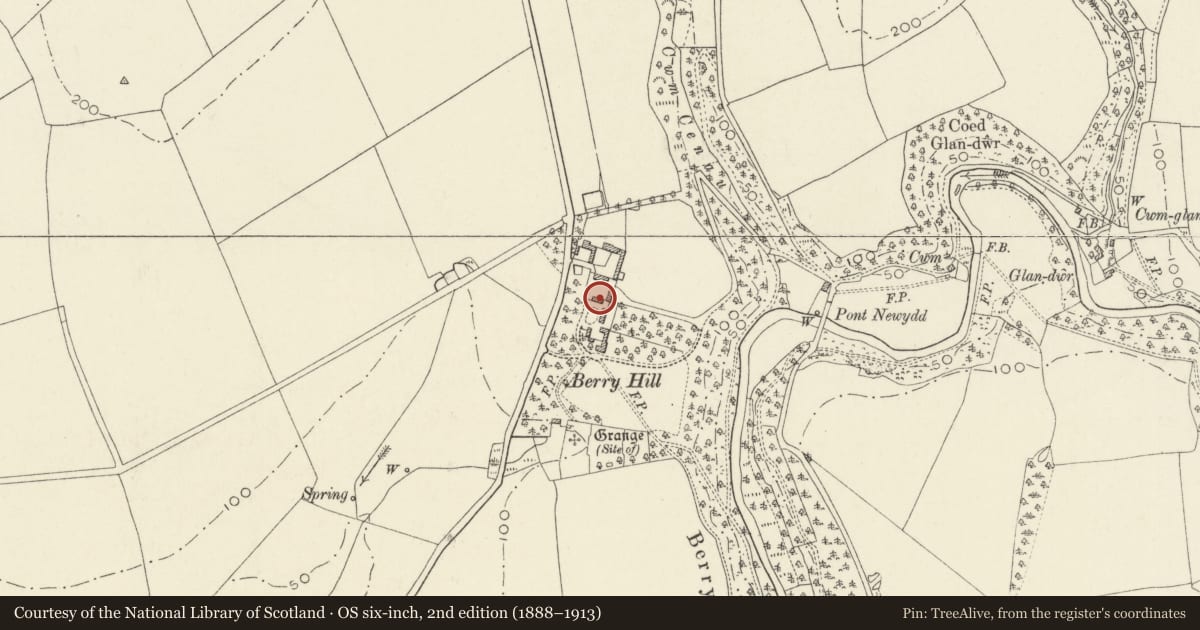 Ordnance Survey six-inch map, 2nd edition (1888–1913) covering the location of Stable Building at Berry Hill Farm, Nevern, Pembrokeshire, with a pin at the register's coordinates