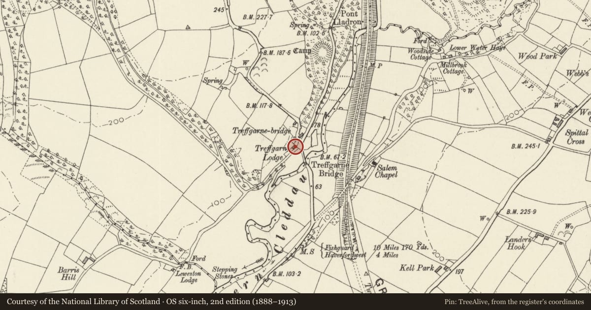 Ordnance Survey six-inch map, 2nd edition (1888–1913) covering the location of Treffgarne Lodge, Wolfscastle, Pembrokeshire, with a pin at the register's coordinates
