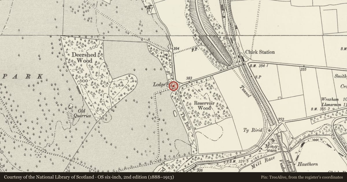 Ordnance Survey six-inch map, 2nd edition (1888–1913) covering the location of Chirk Castle Gates, Screen and Piers, Wrexham, with a pin at the register's coordinates