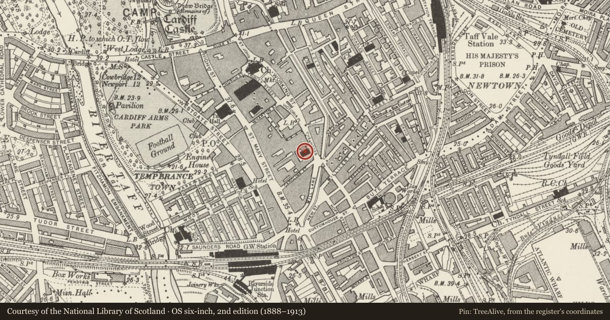 Ordnance Survey six-inch map, 2nd edition (1888–1913) covering the location of Tabernacle Chapel including attached Hall and forecourt railings, Castle, Cardiff, with a pin at the register's coordinates