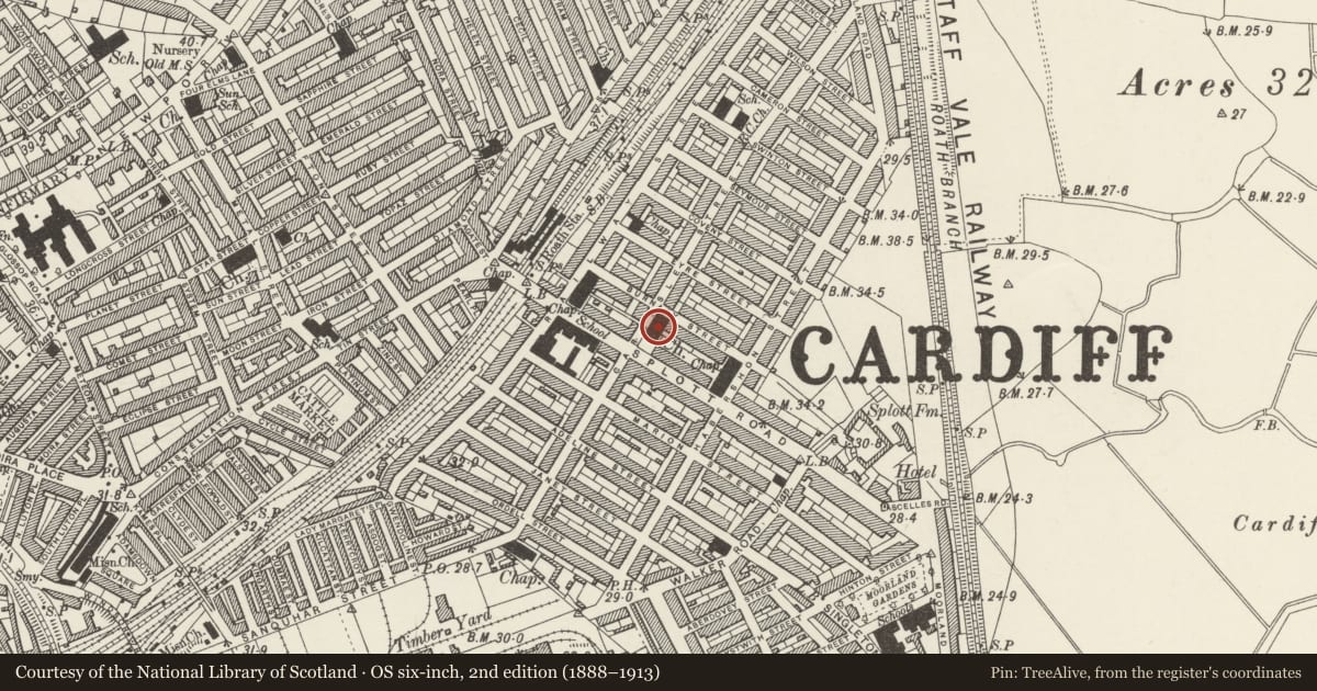 Ordnance Survey six-inch map, 2nd edition (1888–1913) covering the location of Church of St Saviour, Splott, Cardiff, with a pin at the register's coordinates