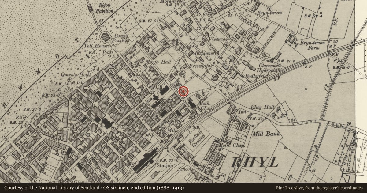 Ordnance Survey six-inch map, 2nd edition (1888–1913) covering the location of 46 Bath Street, Rhyl, Denbighshire, with a pin at the register's coordinates