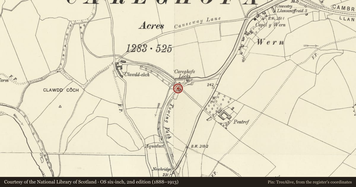 Ordnance Survey six-inch map, 2nd edition (1888–1913) covering the location of Lower Lock Chamber, Carreghofa, Powys, with a pin at the register's coordinates