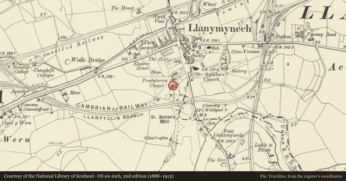 Ordnance Survey six-inch map, 2nd edition (1888–1913) covering the location of Cottage adjacent to the Presbyterian Chapel, Carreghofa, Powys, with a pin at the register's coordinates