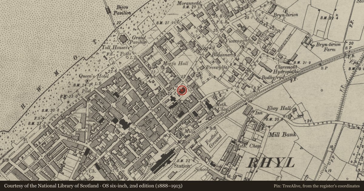 Ordnance Survey six-inch map, 2nd edition (1888–1913) covering the location of Parish Church of St Thomas, Rhyl, Denbighshire, with a pin at the register's coordinates