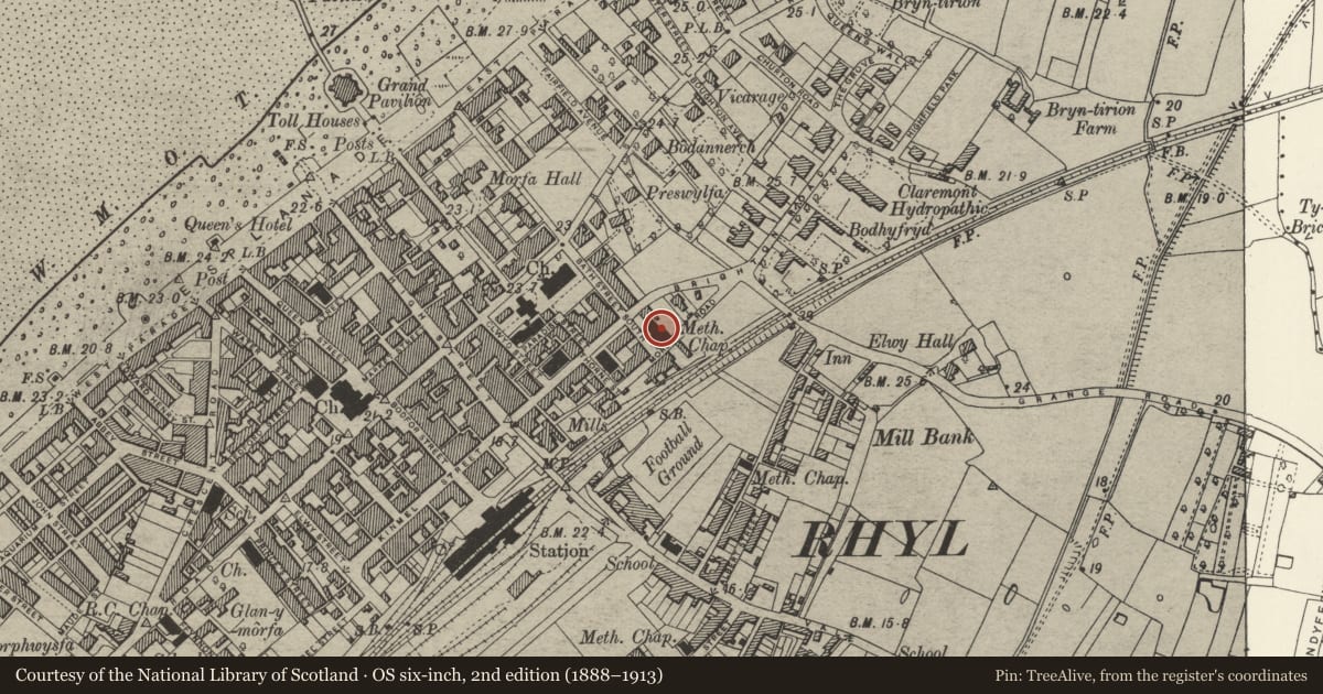 Ordnance Survey six-inch map, 2nd edition (1888–1913) covering the location of English Methodist Church with former Sunday School, Rhyl, Denbighshire, with a pin at the register's coordinates