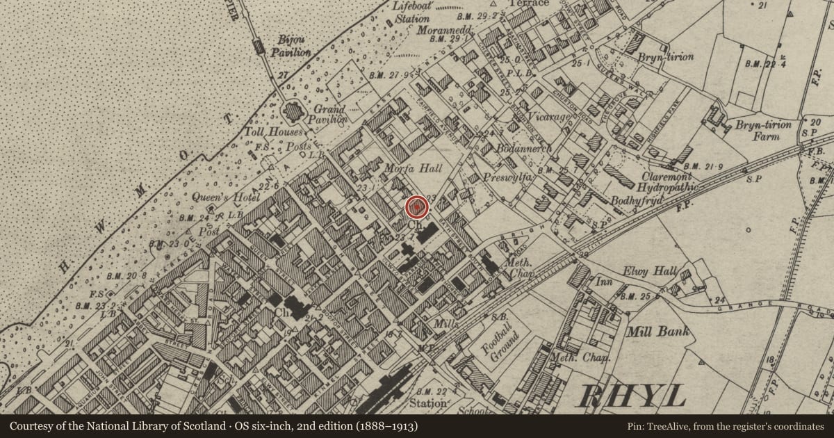 Ordnance Survey six-inch map, 2nd edition (1888–1913) covering the location of Bath Street, Rhyl, Denbighshire, with a pin at the register's coordinates