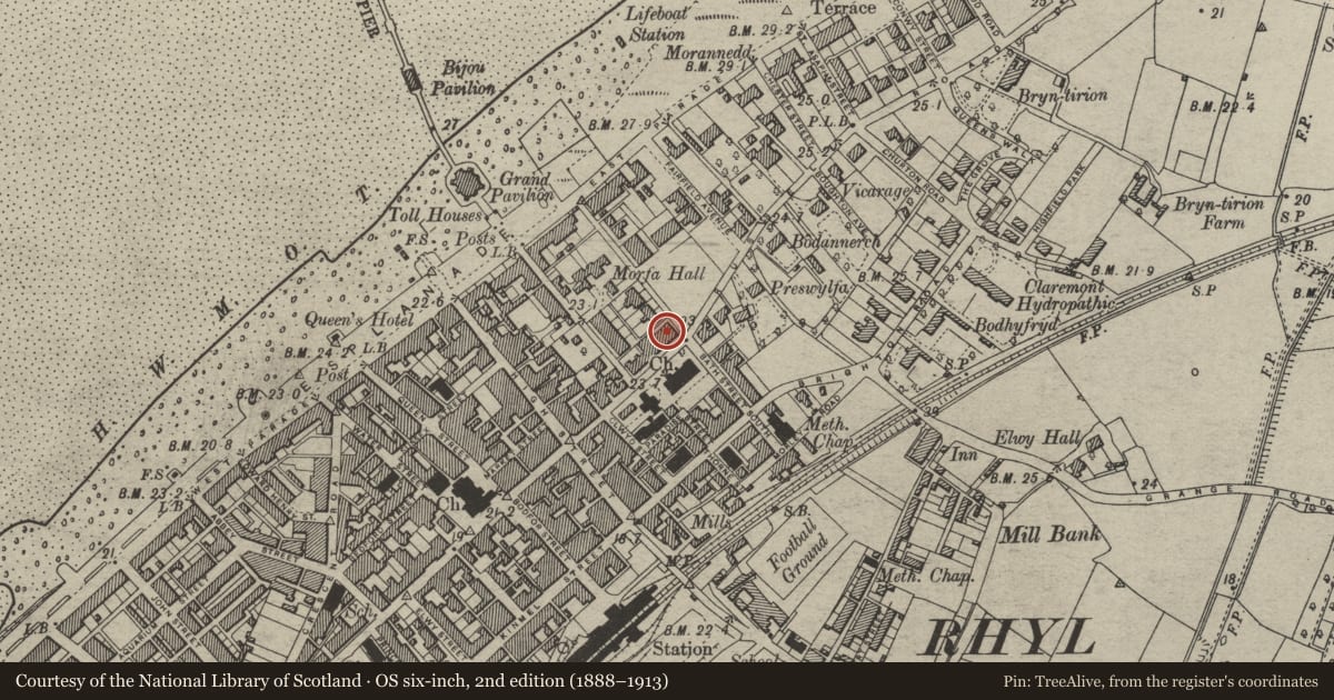 Ordnance Survey six-inch map, 2nd edition (1888–1913) covering the location of Bath Street, Rhyl, Denbighshire, with a pin at the register's coordinates