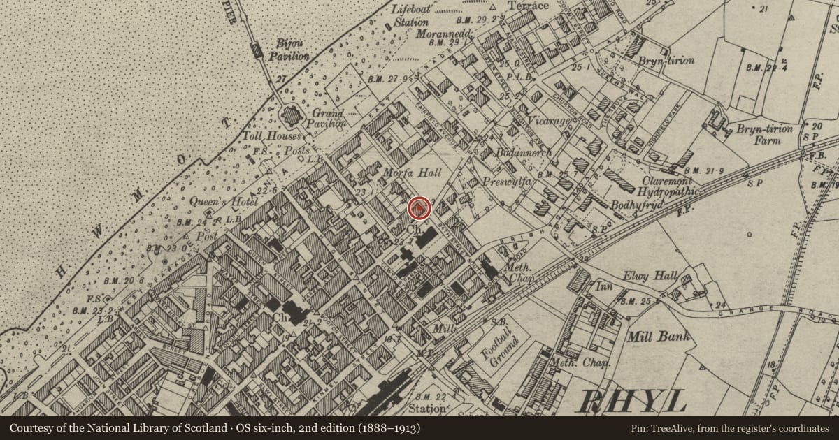 Ordnance Survey six-inch map, 2nd edition (1888–1913) covering the location of Bath Street, Rhyl, Denbighshire, with a pin at the register's coordinates