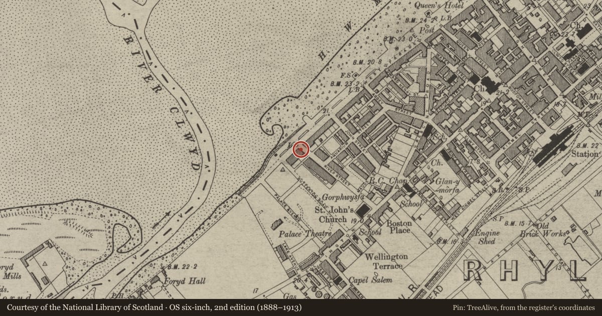 Ordnance Survey six-inch map, 2nd edition (1888–1913) covering the location of 71 West Parade, Rhyl, Denbighshire, with a pin at the register's coordinates