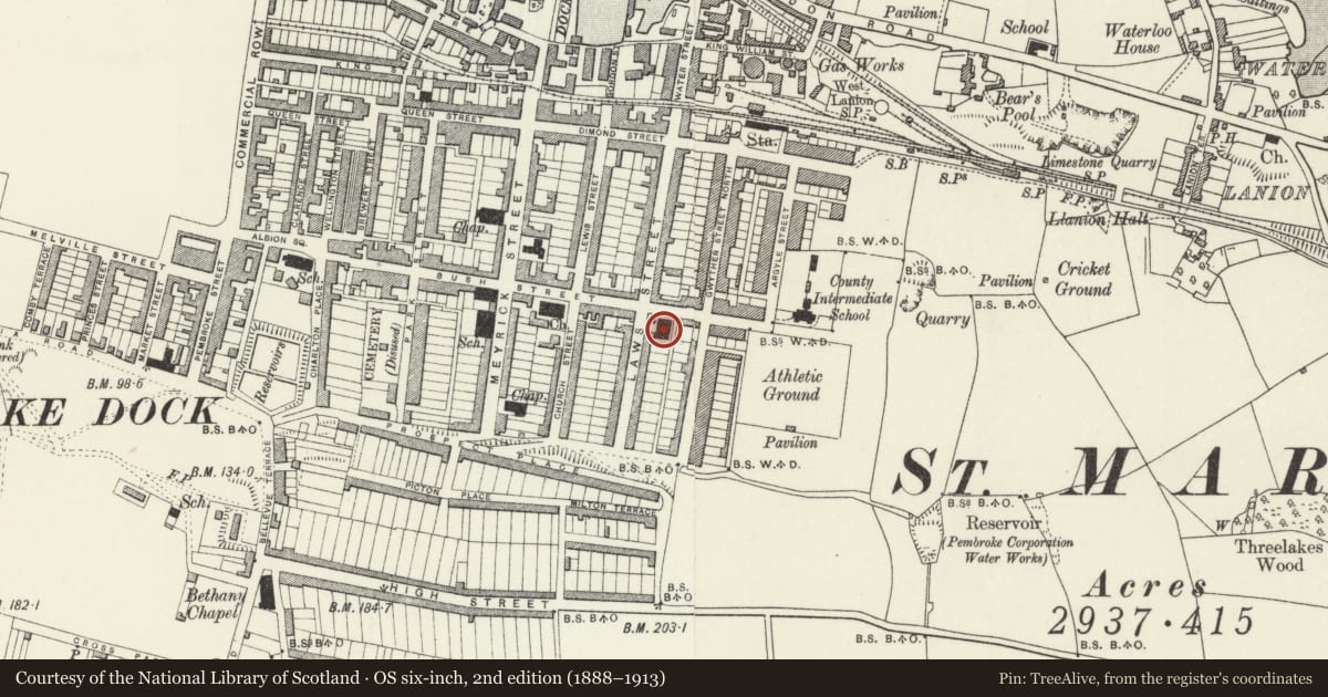 Ordnance Survey six-inch map, 2nd edition (1888–1913) covering the location of St Andrew's Presbyterian Church, including Gates and Railings to Street, Pembroke Dock, Pembrokeshire, with a pin at the register's coordinates