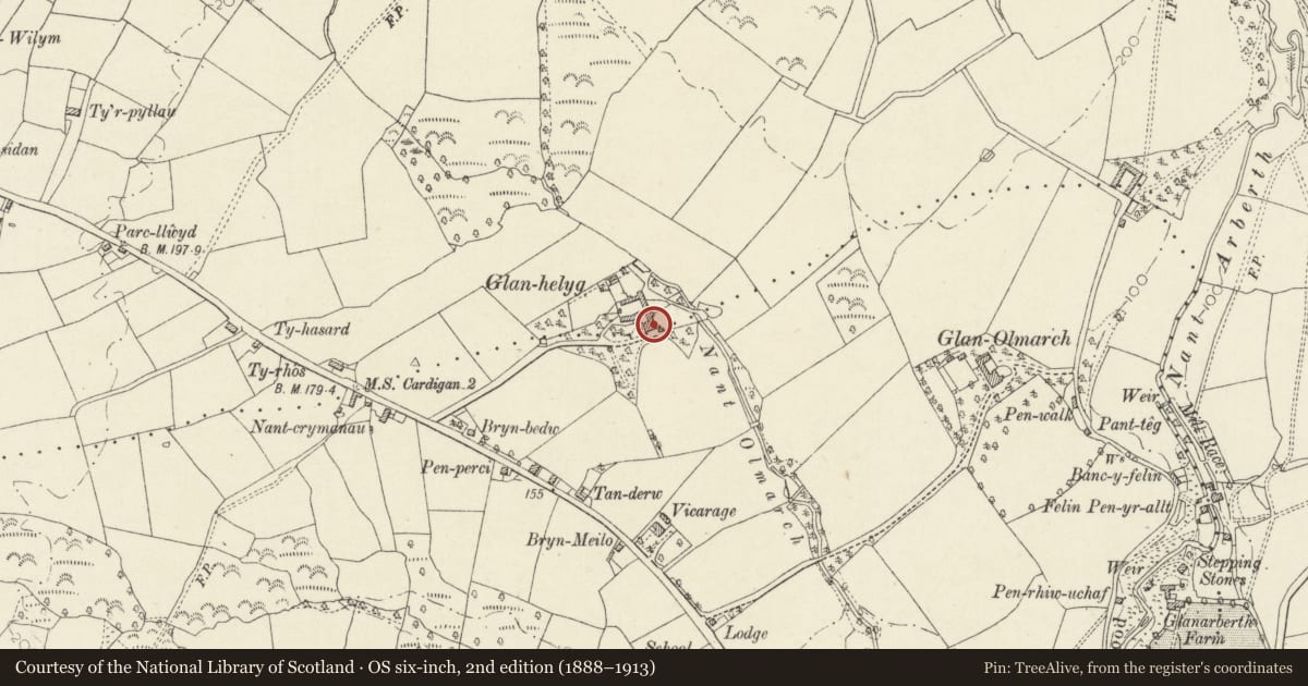 Ordnance Survey six-inch map, 2nd edition (1888–1913) covering the location of Glanhelyg, Llangoedmor, Ceredigion, with a pin at the register's coordinates