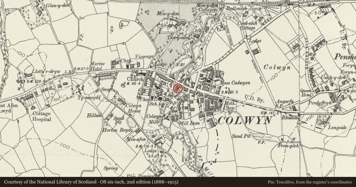 Ordnance Survey six-inch map, 2nd edition (1888–1913) covering the location of 3 Llawr Pentre, Old Colwyn, Conwy, with a pin at the register's coordinates