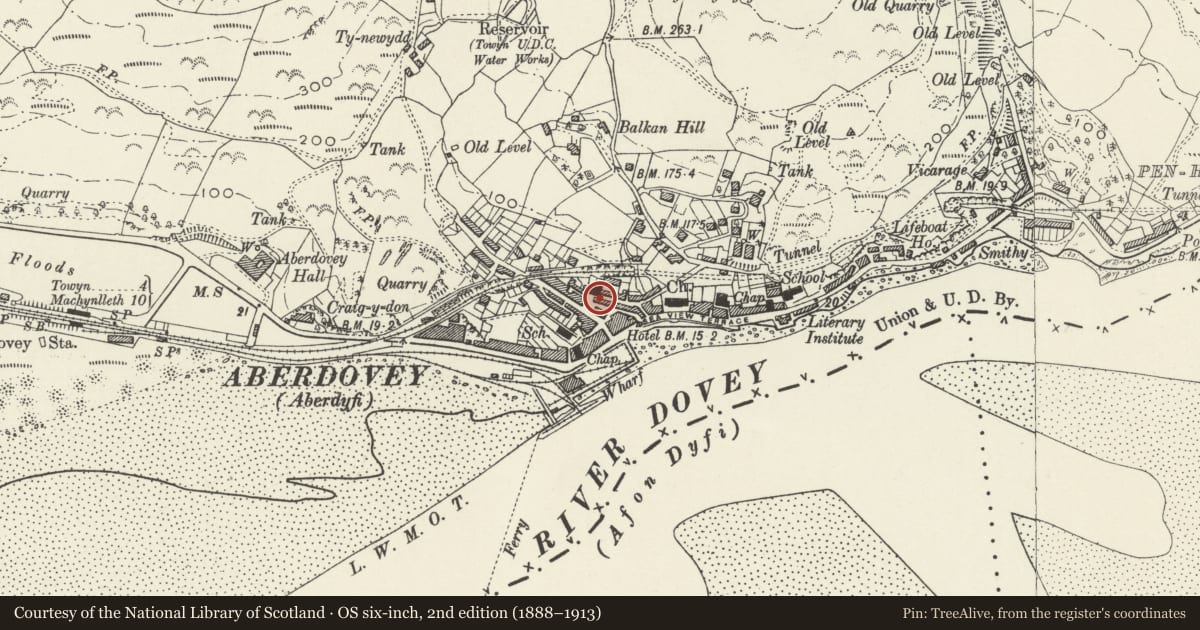 Ordnance Survey six-inch map, 2nd edition (1888–1913) covering the location of 5 New Street, Aberdovey, Gwynedd, with a pin at the register's coordinates
