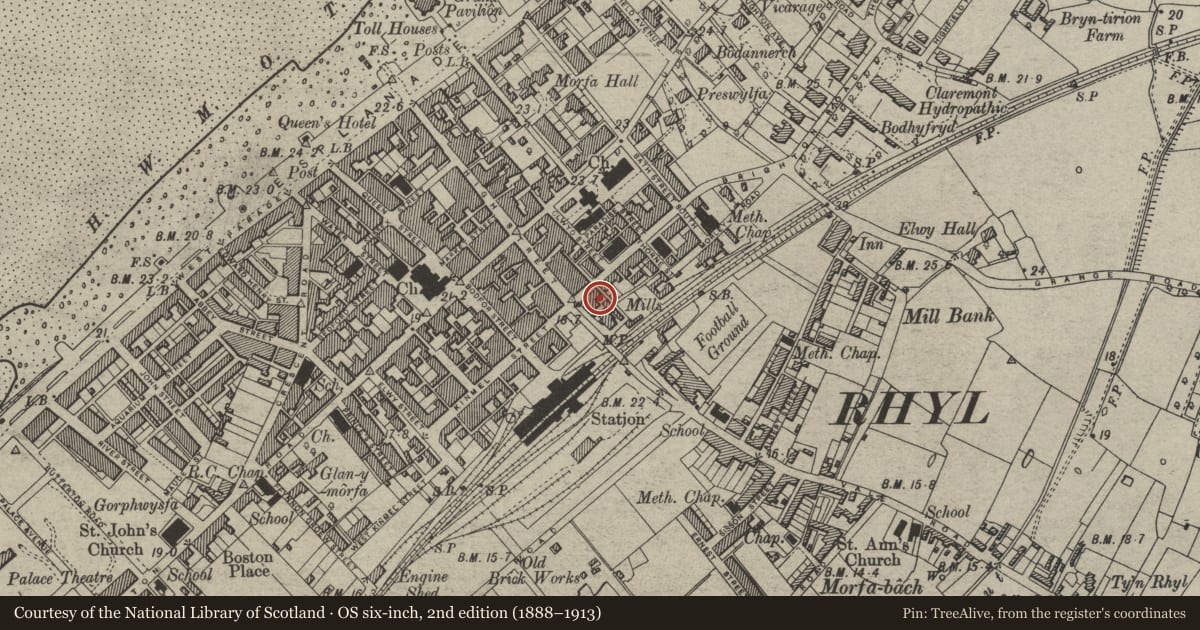 Ordnance Survey six-inch map, 2nd edition (1888–1913) covering the location of Apollo Cinema & Bingo Club, Rhyl, Denbighshire, with a pin at the register's coordinates