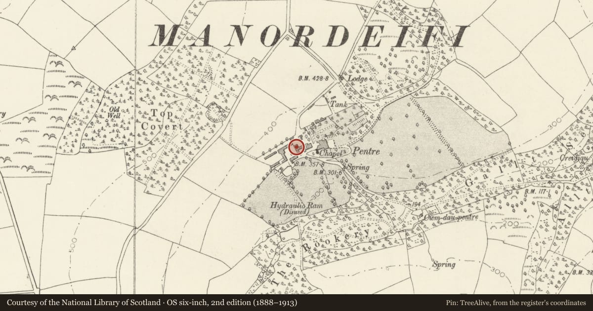 Ordnance Survey six-inch map, 2nd edition (1888–1913) covering the location of Farm Building Range on E Side of Yard at Pentre Farm, Manordeifi, Pembrokeshire, with a pin at the register's coordinates