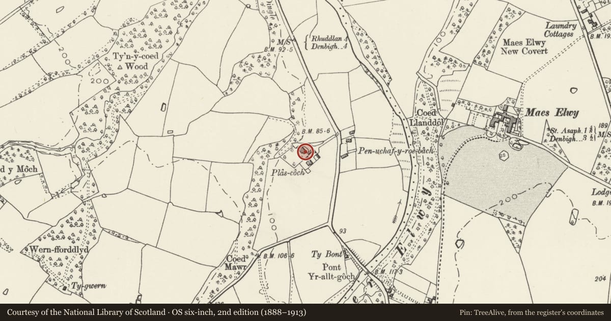 Ordnance Survey six-inch map, 2nd edition (1888–1913) covering the location of Plas Coch, Cefnmeiriadog, Denbighshire, with a pin at the register's coordinates