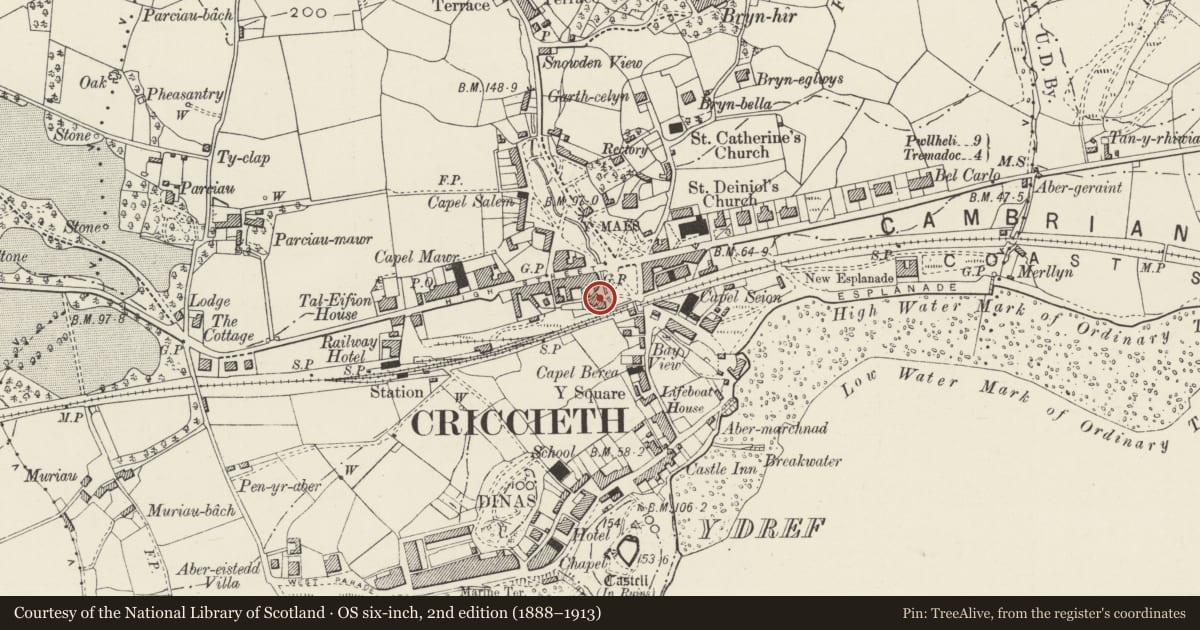 Ordnance Survey six-inch map, 2nd edition (1888–1913) covering the location of Cafe Cwrt, Criccieth, Gwynedd, with a pin at the register's coordinates
