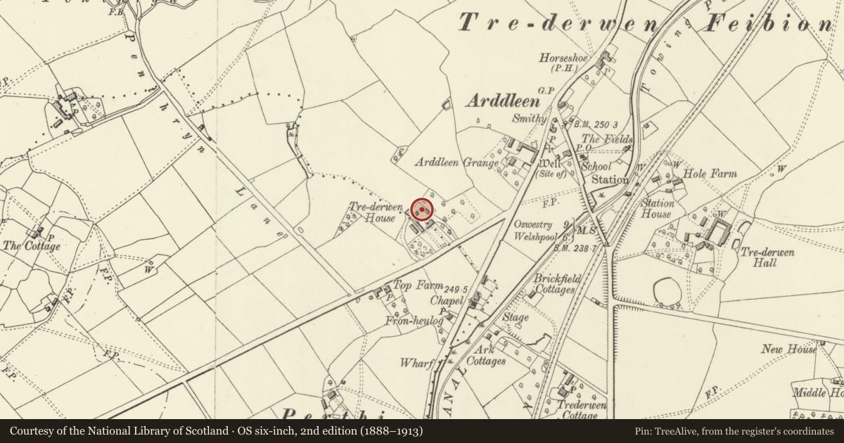 Ordnance Survey six-inch map, 2nd edition (1888–1913) covering the location of Dovecote to NW of Trederwyn House, Llandrinio, Powys, with a pin at the register's coordinates