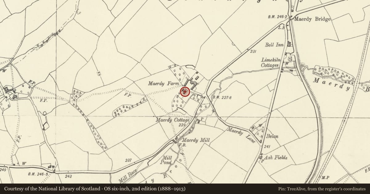 Ordnance Survey six-inch map, 2nd edition (1888–1913) covering the location of Maerdy Farmhouse, Llandrinio, Powys, with a pin at the register's coordinates