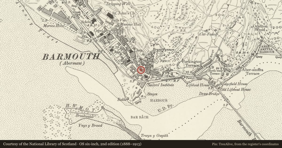 Ordnance Survey six-inch map, 2nd edition (1888–1913) covering the location of Walsal House (The Old Tea Rooms), Barmouth, Gwynedd, with a pin at the register's coordinates