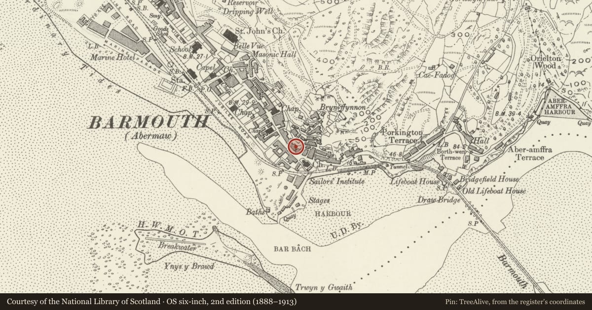 Ordnance Survey six-inch map, 2nd edition (1888–1913) covering the location of Attached Cottage tot he rear of Walsal House, Barmouth, Gwynedd, with a pin at the register's coordinates