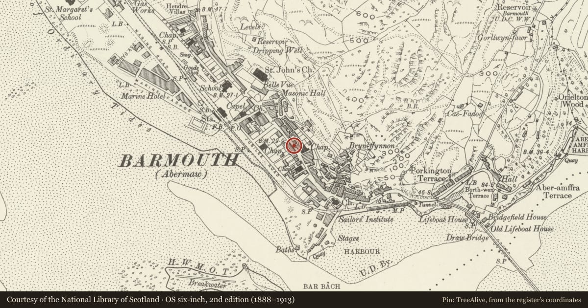 Ordnance Survey six-inch map, 2nd edition (1888–1913) covering the location of Pen-y-Crisiau, Barmouth, Gwynedd, with a pin at the register's coordinates