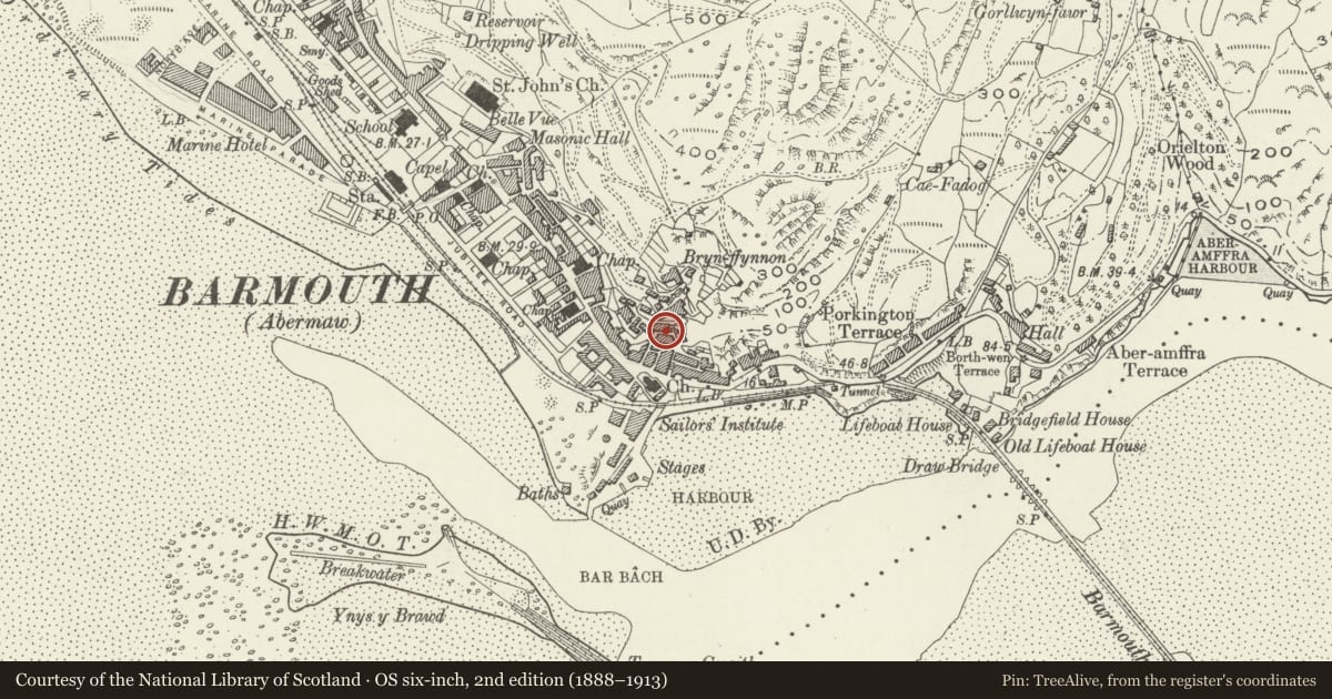 Ordnance Survey six-inch map, 2nd edition (1888–1913) covering the location of Pen-y-Graig Upper Cottage, Barmouth, Gwynedd, with a pin at the register's coordinates