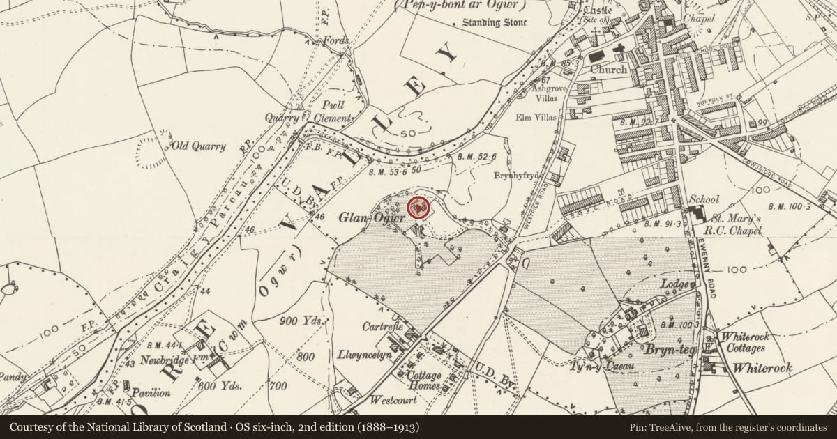 Ordnance Survey six-inch map, 2nd edition (1888–1913) covering the location of Coach House at Glanogwr, Bridgend, with a pin at the register's coordinates