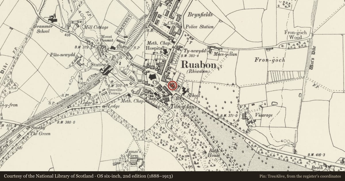 Ordnance Survey six-inch map, 2nd edition (1888–1913) covering the location of 7 Park Street, Ruabon, Wrexham, with a pin at the register's coordinates