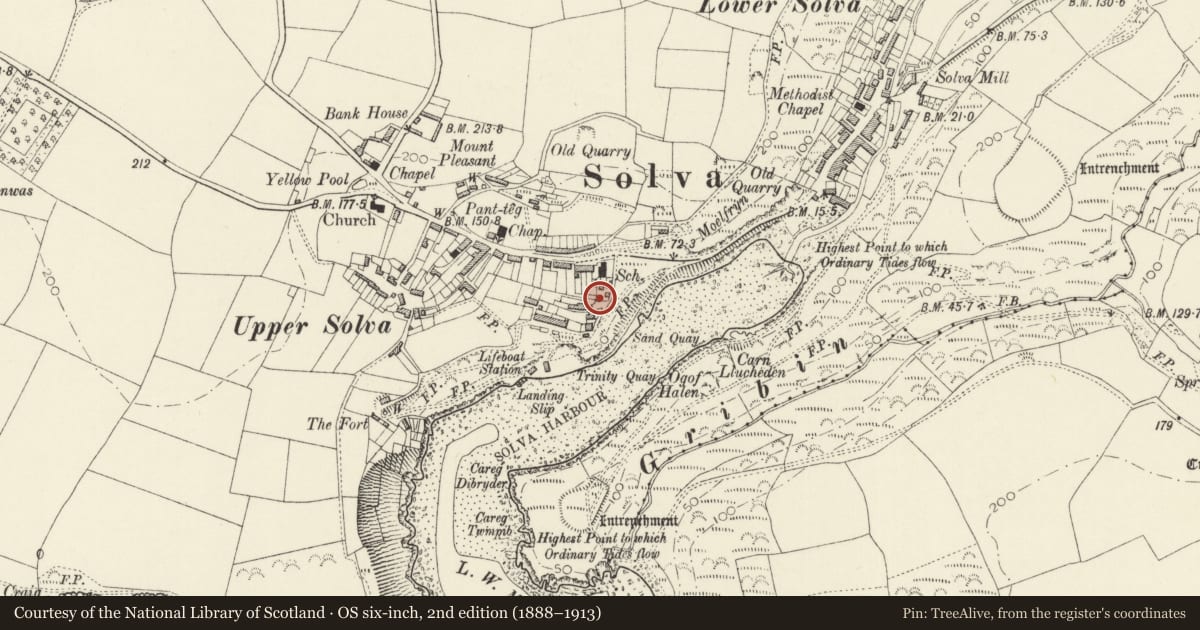 Ordnance Survey six-inch map, 2nd edition (1888–1913) covering the location of Glan y Mor, Solva, Pembrokeshire, with a pin at the register's coordinates