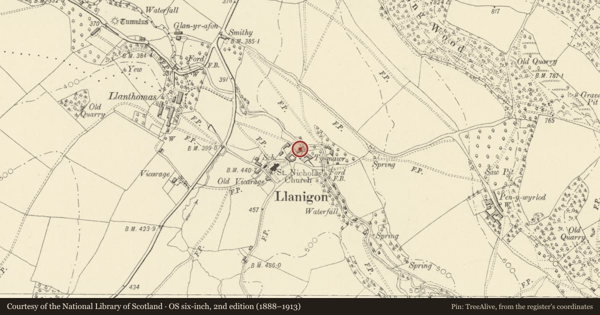 Ordnance Survey six-inch map, 2nd edition (1888–1913) covering the location of Granary and Stable at Ty Mawr, Llanigon, Powys, with a pin at the register's coordinates