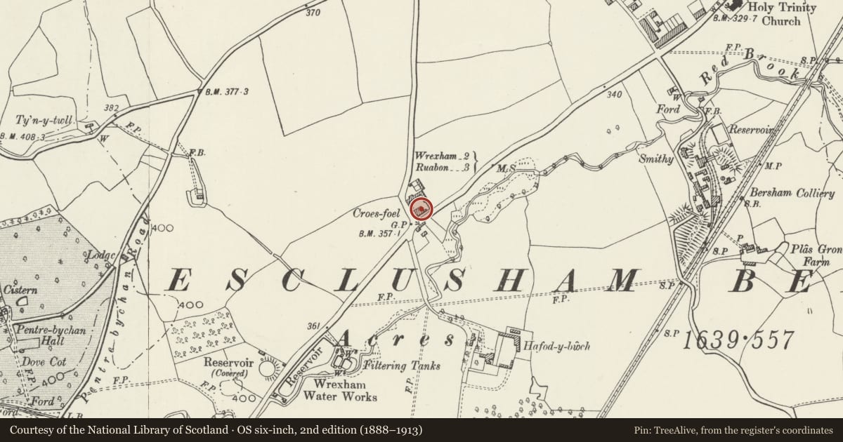 Ordnance Survey six-inch map, 2nd edition (1888–1913) covering the location of Croesfoel Farmhouse, Esclusham, Wrexham, with a pin at the register's coordinates