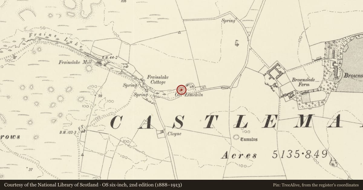 Ordnance Survey six-inch map, 2nd edition (1888–1913) covering the location of Frainslake Limekiln Near Brownslade Farm, Castlemartin, Pembrokeshire, with a pin at the register's coordinates