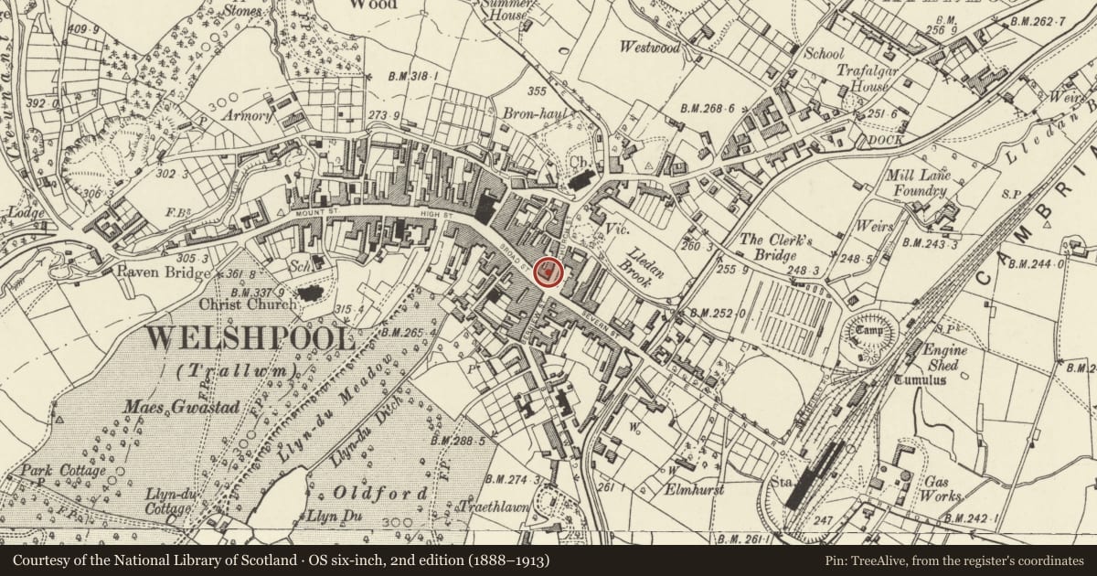 Ordnance Survey six-inch map, 2nd edition (1888–1913) covering the location of 2 Church Street, Welshpool, Powys, with a pin at the register's coordinates