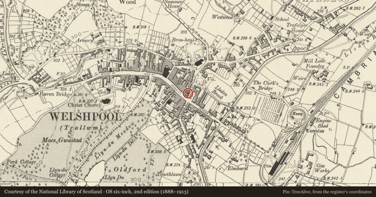 Ordnance Survey six-inch map, 2nd edition (1888–1913) covering the location of 3 Church Street, Welshpool, Powys, with a pin at the register's coordinates