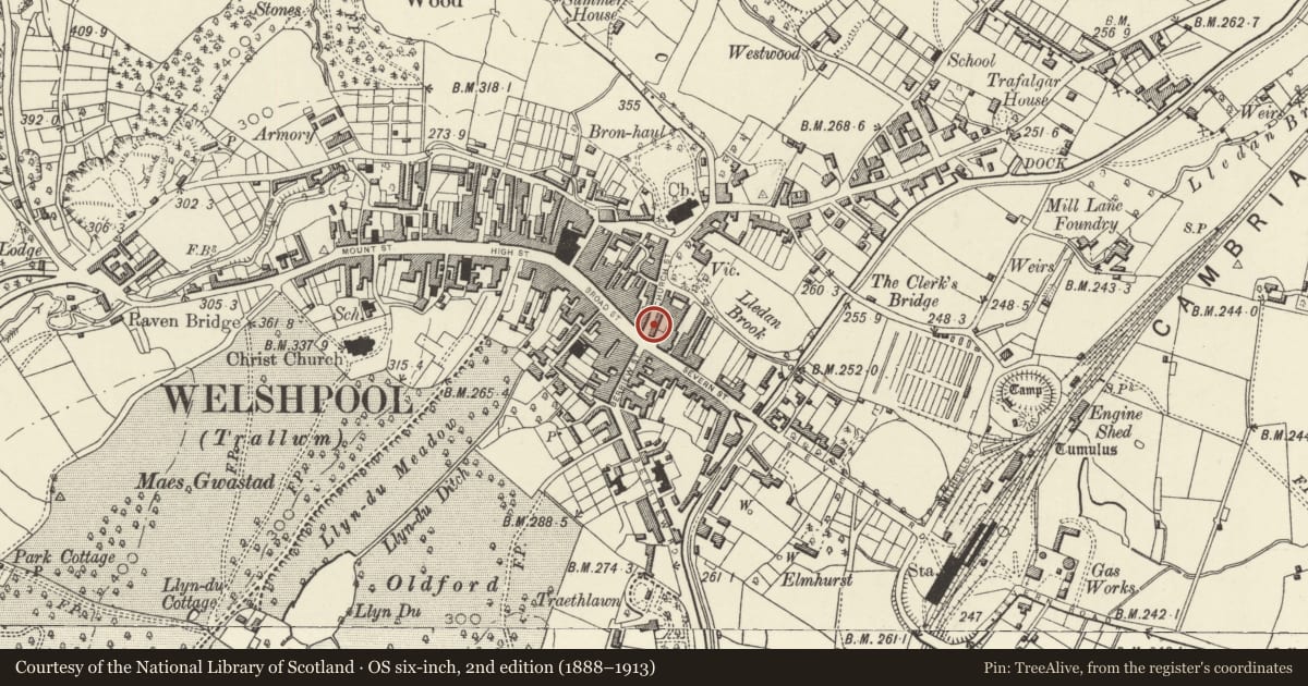 Ordnance Survey six-inch map, 2nd edition (1888–1913) covering the location of 1&2 Church Street, Welshpool, Powys, with a pin at the register's coordinates