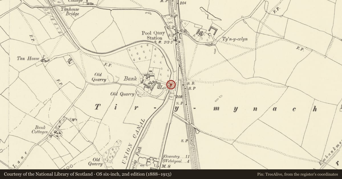 Ordnance Survey six-inch map, 2nd edition (1888–1913) covering the location of Bridge 109 over the Montgomeryshire Canal, Llandrinio, Powys, with a pin at the register's coordinates