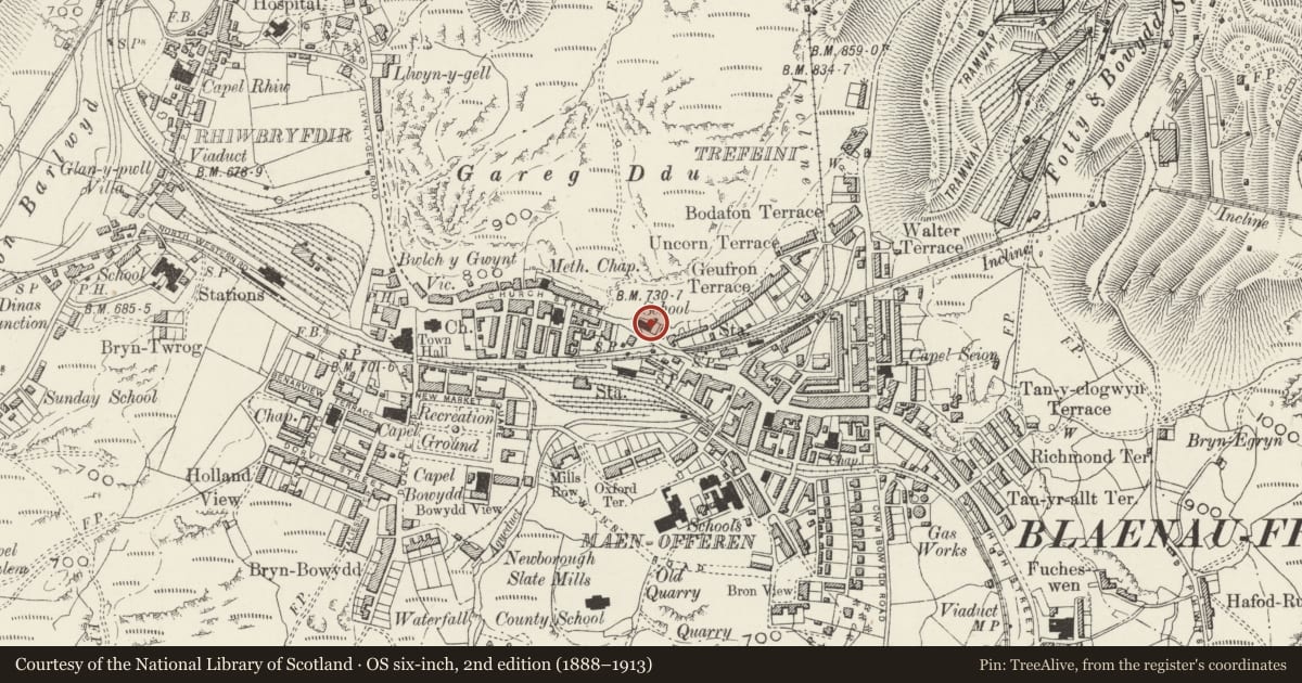Ordnance Survey six-inch map, 2nd edition (1888–1913) covering the location of Masonic Hall, Ffestiniog, Gwynedd, with a pin at the register's coordinates