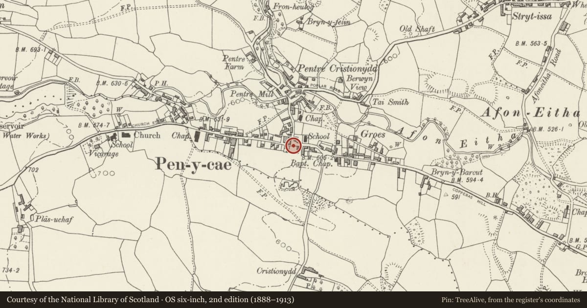 Ordnance Survey six-inch map, 2nd edition (1888–1913) covering the location of War Memorial, Penycae, Wrexham, with a pin at the register's coordinates
