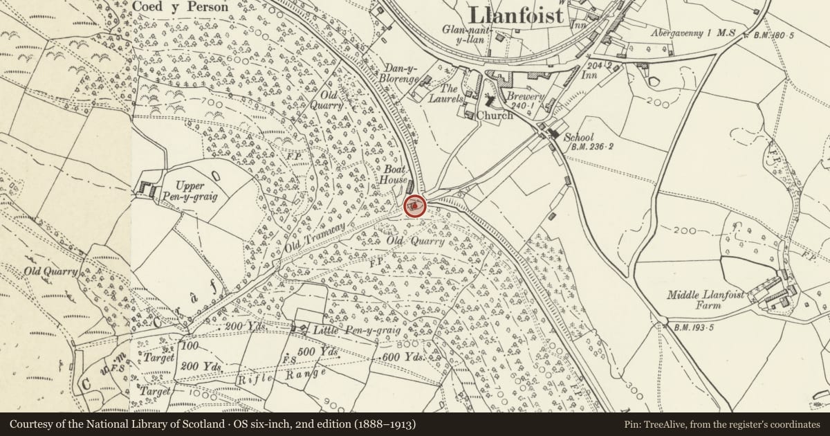 Ordnance Survey six-inch map, 2nd edition (1888–1913) covering the location of Canal Wharf at Boathouse Cottage, Llanfoist Fawr, Monmouthshire, with a pin at the register's coordinates