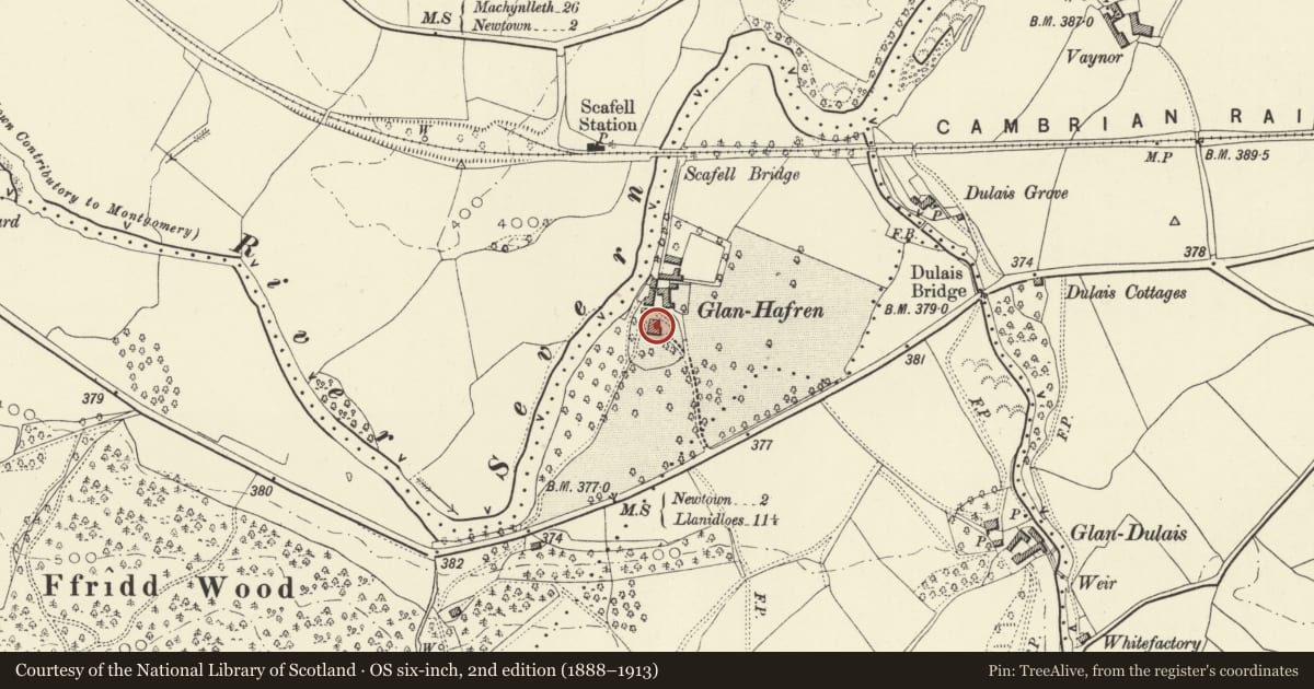 Ordnance Survey six-inch map, 2nd edition (1888–1913) covering the location of Glanhafren Hall, Mochdre, Powys, with a pin at the register's coordinates
