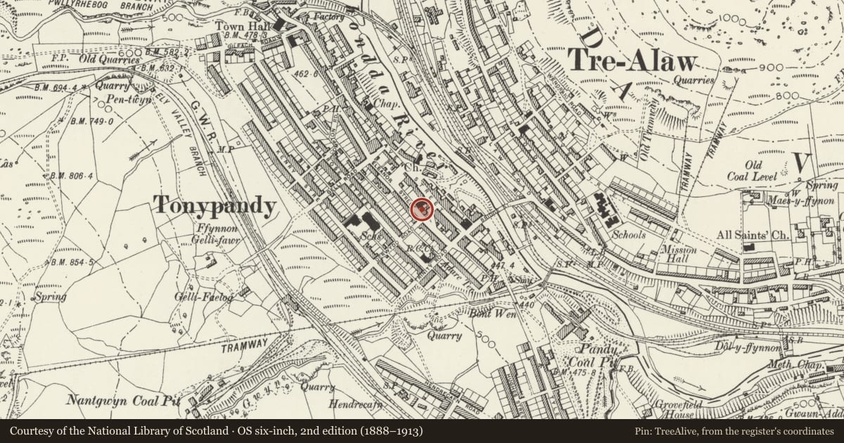 Ordnance Survey six-inch map, 2nd edition (1888–1913) covering the location of Ysgoldy Ebenezer attached to left of Ebenezer Welsh Independent Chapel, Tonypandy, Rhondda Cynon Taff, with a pin at the register's coordinates