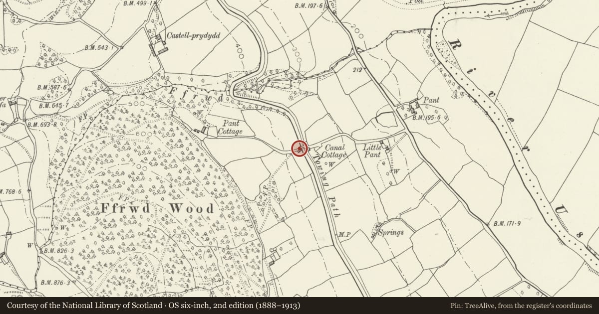 Ordnance Survey six-inch map, 2nd edition (1888–1913) covering the location of Attached Canal-side Building to Richards Farm Bridge, Llanfoist Fawr, Monmouthshire, with a pin at the register's coordinates